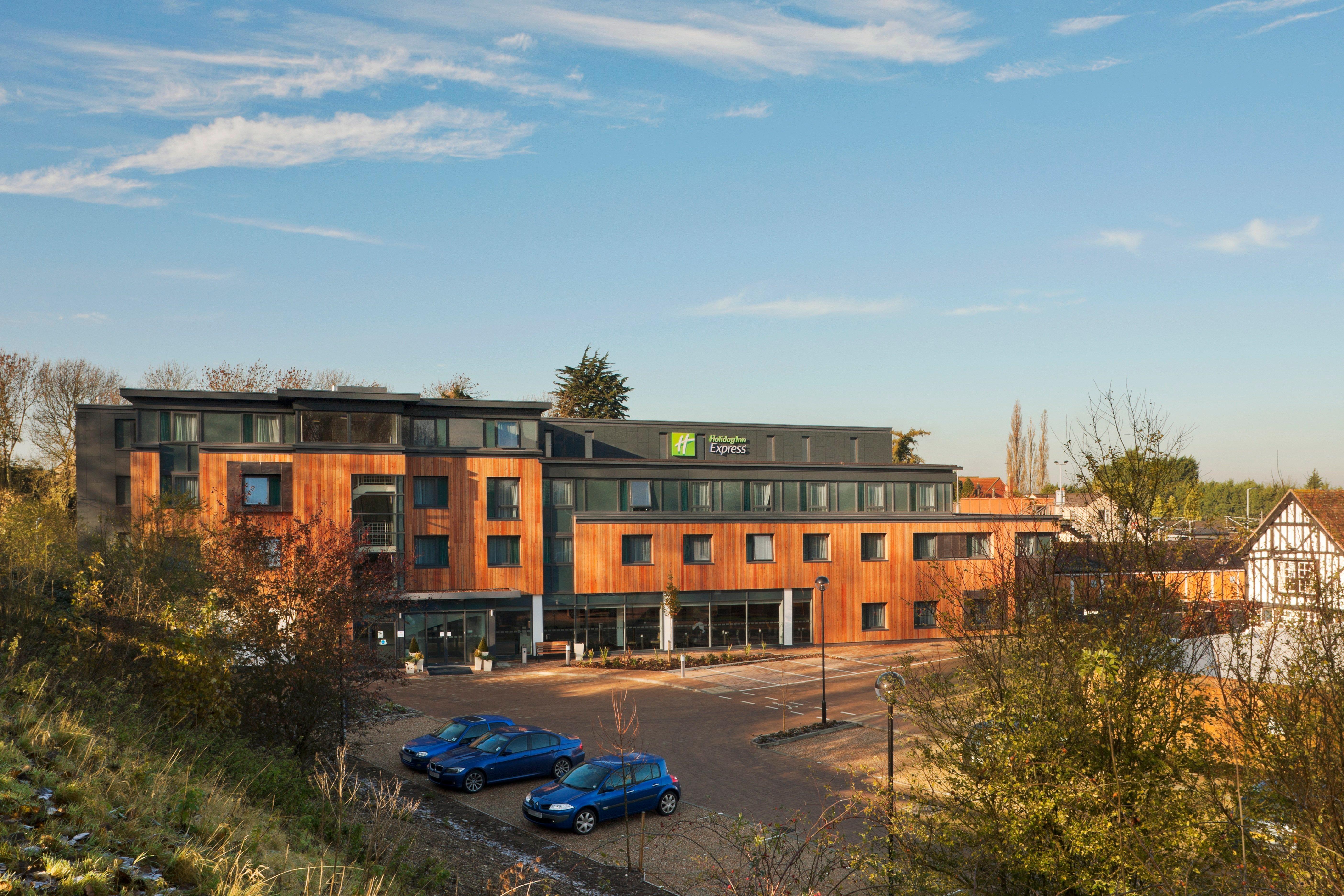 Holiday Inn Express Cambridge Duxford M11 Jct 10 By Ihg Exteriör bild