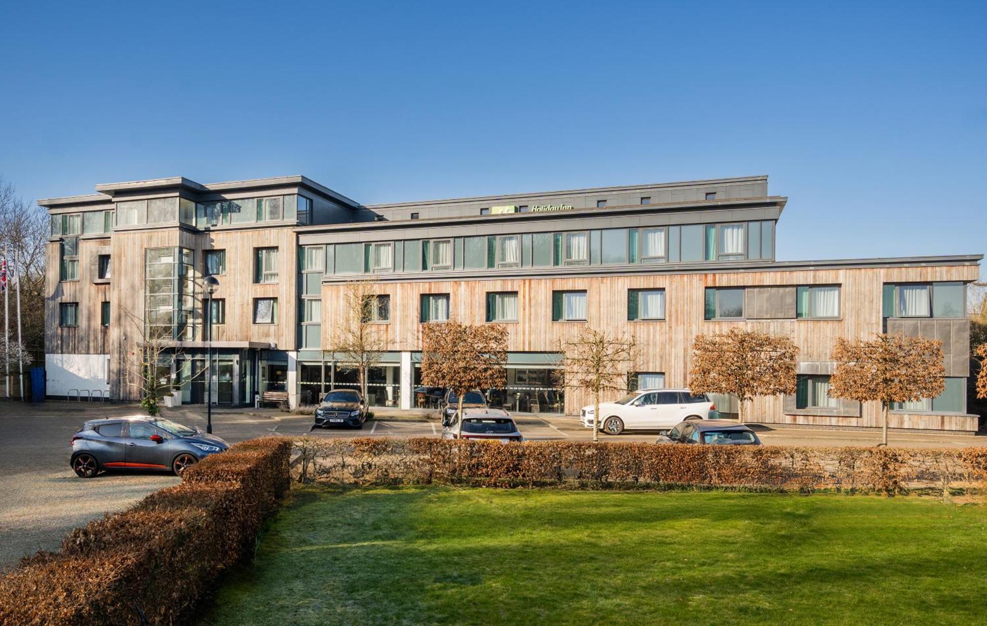 Holiday Inn Express Cambridge Duxford M11 Jct 10 By Ihg Exteriör bild